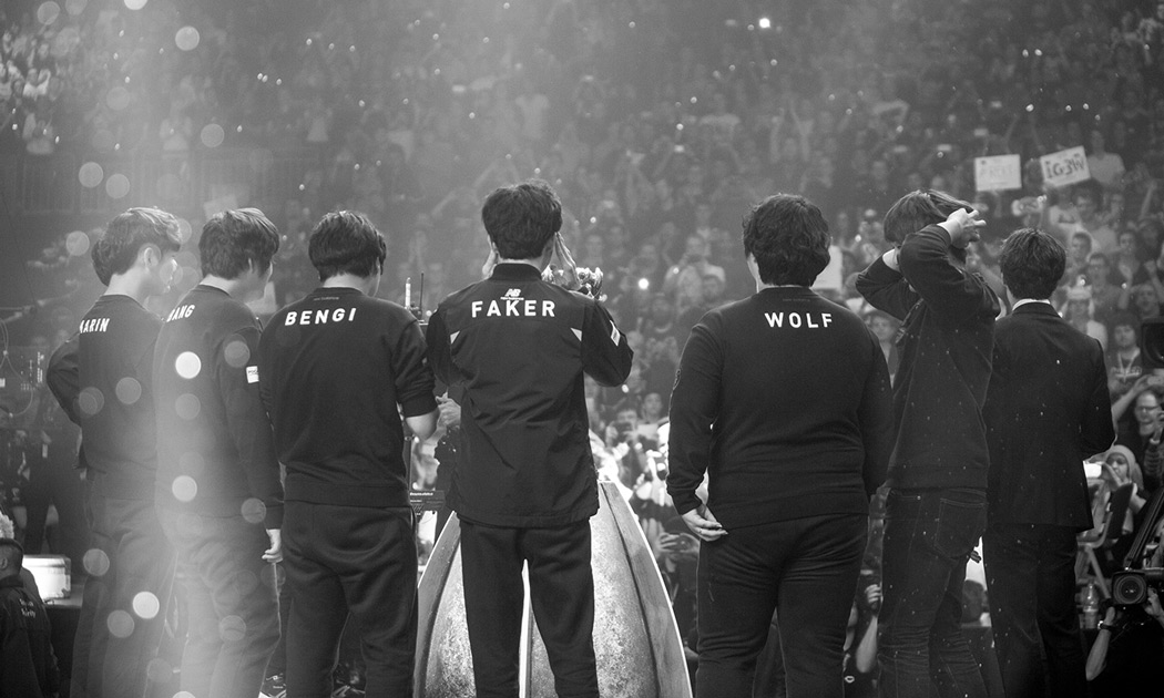 伤害转化率300%!RED中单用发条打出逆天数据。